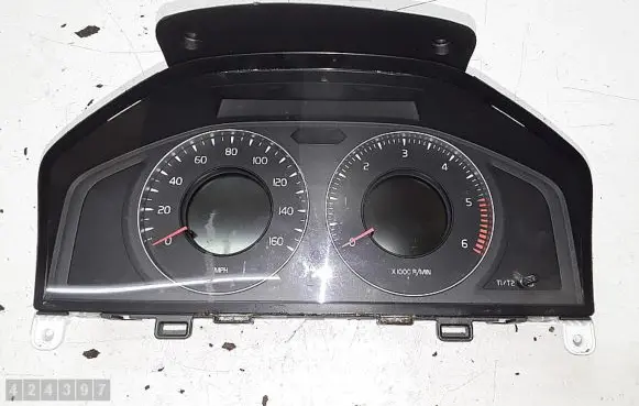 Volvo V70 Speedometer (instrument cluster) 31270905AA