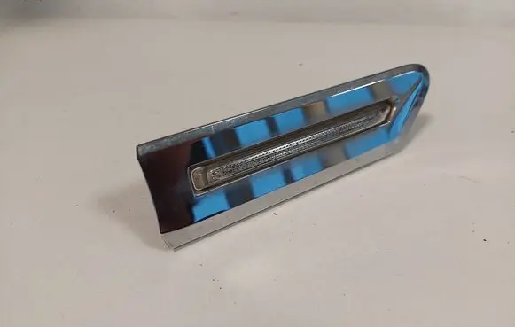 BMW 7 F01 F02 F03 F04 Front fender indicator light 7203372