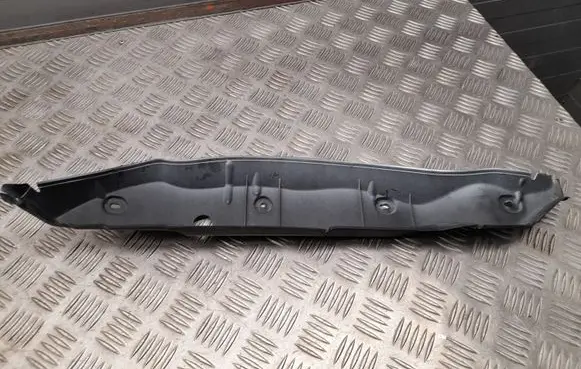 Mercedes-Benz E A207 Fender end trim A2078890225
