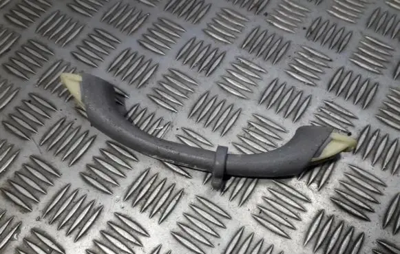 Toyota RAV 4 (XA20) Rear interior roof grab handle 7461042080 74610-42080