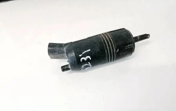 Cadillac SRX Windscreen/windshield washer pump 24002996