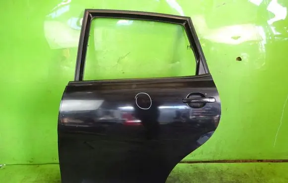 Seat Toledo III (5P) Rear door