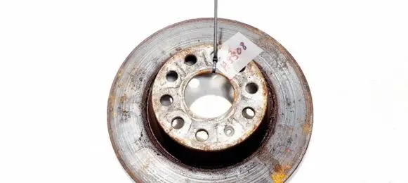 Volkswagen PASSAT B6 Rear brake disc neventiliuojamas
