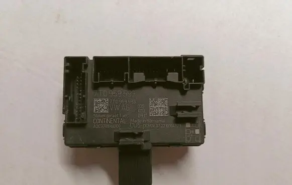 Volkswagen Transporter - Caravelle T7 Door control unit/module 7T0959593