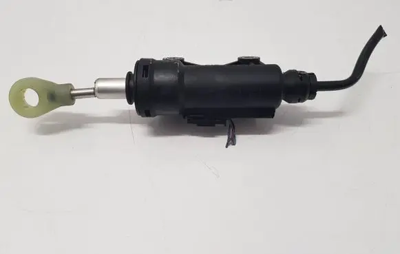 BMW 1 E81 E87 Clutch slave cylinder 6773570 21526773570
