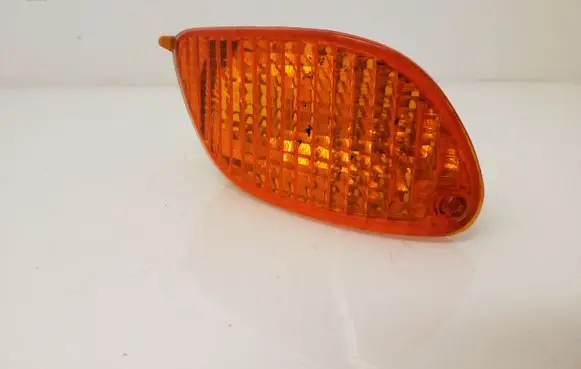 Ford Focus Front indicator light XS4113368A