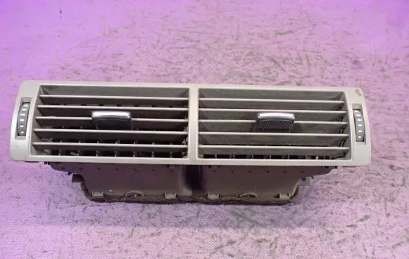 Audi A4 S4 B6 8E 8H Dashboard air vent grill cover trim 438201