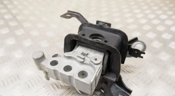 Lexus ES 250 - 300 - 330 Engine mount bracket 1230525020