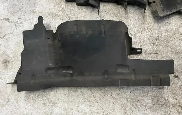 Ford Transit VII Intercooler air guide/duct channel KK31V8310A