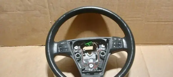 Volvo S40 Steering wheel buttons/switches 
