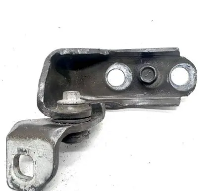 Ford Fusion II Front door upper hinge P001A