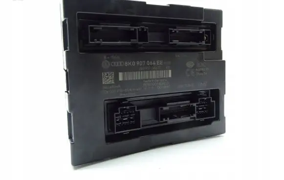 Audi A4 S4 B8 8K Comfort/convenience module 8K0907064EE