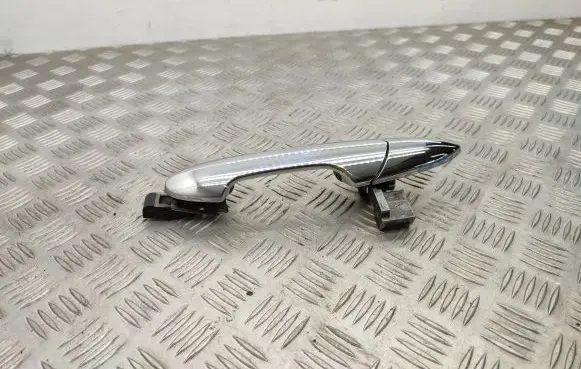 Honda FR-V Front door exterior handle