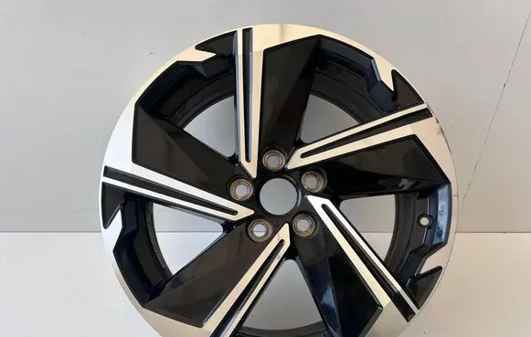 Mitsubishi ASX R18 alloy rim 0000718