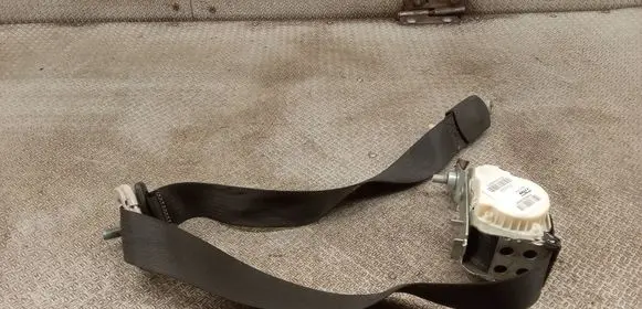 Chrysler Grand Voyager V Rear seatbelt 