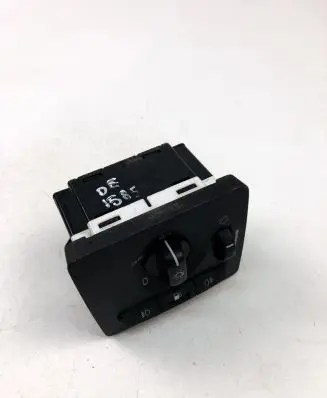Volvo V50 Light switch 30739299