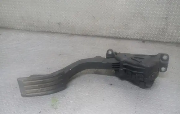 Volvo C30 Accelerator throttle pedal 4M519F836AJ