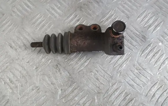 Hyundai i30 Clutch slave cylinder 