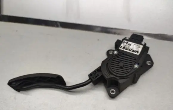 Renault Laguna III Accelerator throttle pedal 0280755088