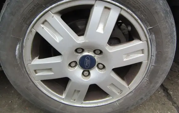 Ford Mondeo Mk III R12 alloy rim 