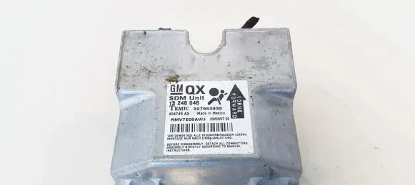 Opel Zafira B Airbag control unit/module 13246046 404745A2