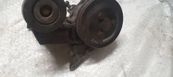 Opel Astra H Power steering pump 2245846