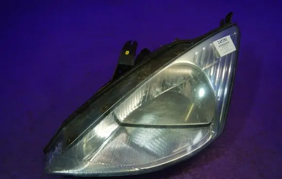 Ford Focus Headlight/headlamp