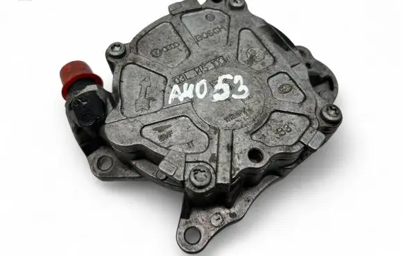 Audi A4 S4 B8 8K Vacuum pump 03L145100
