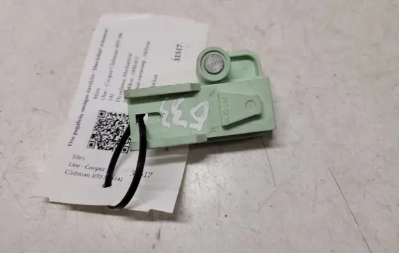 Mini One - Cooper Clubman R55 Airbag deployment crash/impact sensor 65779118167 5WK43865 11585229