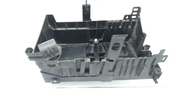 Battery tray