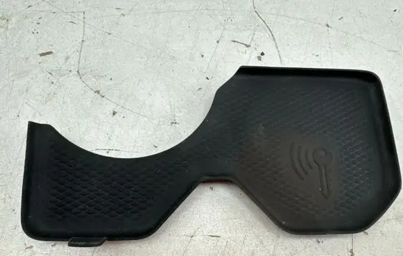 Volkswagen Golf VIII Glove box pad 5H0863301