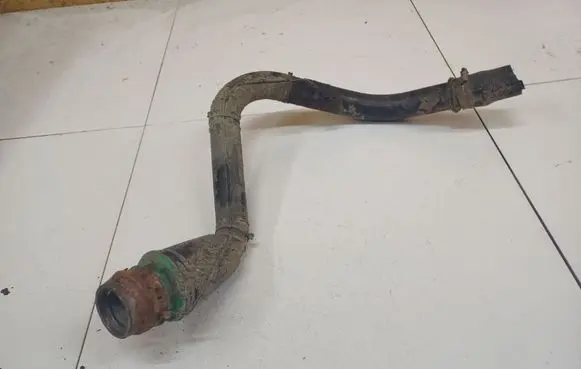 Fuel tank filler neck pipe