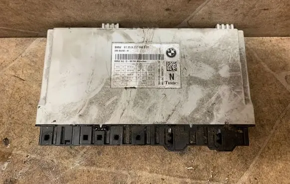 BMW X3 F25 Seat control module 9257098