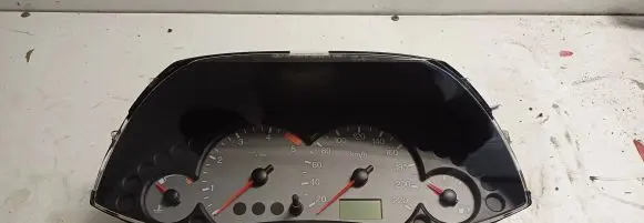Ford Focus Speedometer (instrument cluster) 1M5F10849