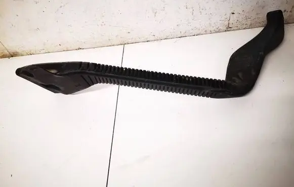 Renault Modus Cabin air duct channel 8200132938