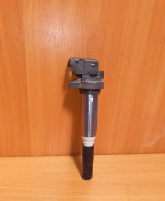 BMW M5 F90 High voltage ignition coil 8611236