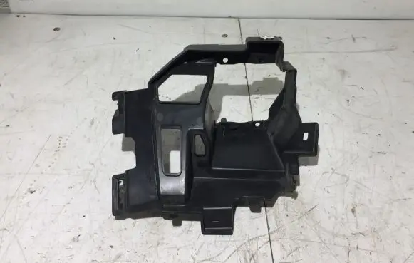 Citroen Berlingo Fog light bracket 9816770480
