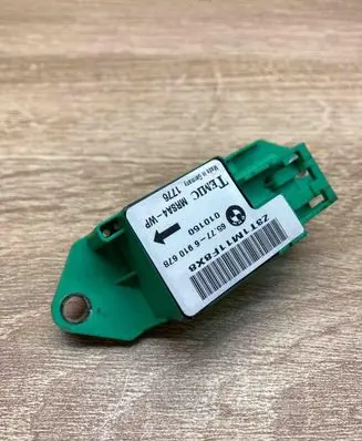 BMW 5 E39 Airbag deployment crash/impact sensor 6910678