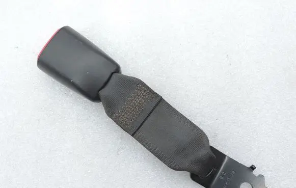 Chevrolet Epica Rear seatbelt buckle 96499947