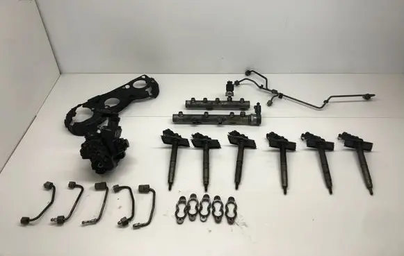Audi A6 S6 C6 4F Fuel injection system set 059130755S 0445010171 0928400572