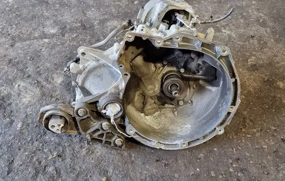 Ford Fiesta Manual 5 speed gearbox H1BR7F096