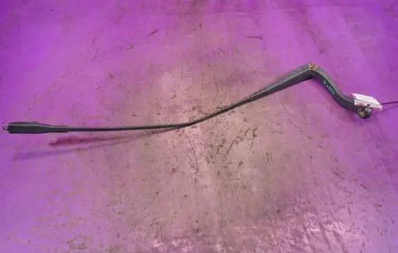 Opel Corsa D Front wiper blade arm