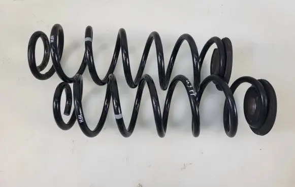 Audi Q3 8U Rear coil spring