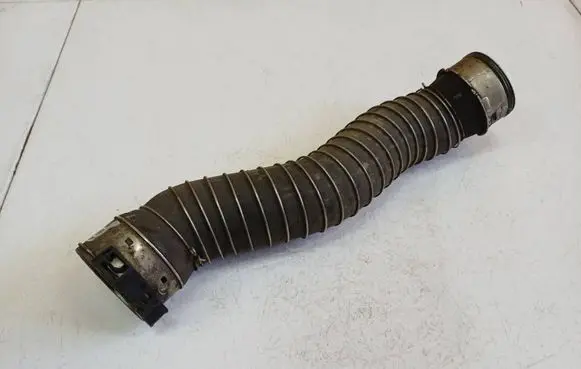 BMW 3 E90 E91 Intercooler hose/pipe 51717260397 27648710