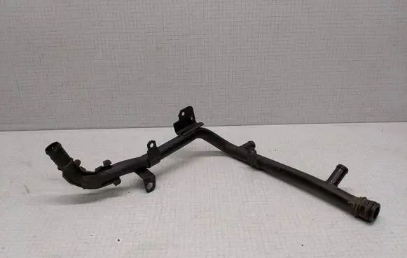 Volkswagen Touran I Engine coolant pipe/hose 038121063C
