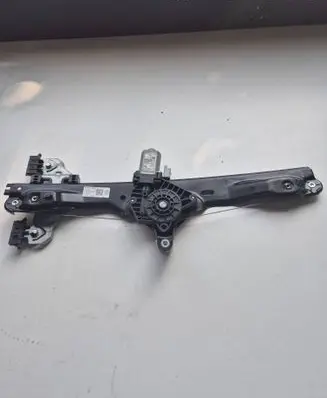Renault Kadjar Front door electric window regulator 807207795R C39780100