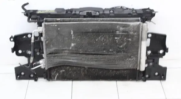 Renault Megane III Radiator support slam panel 