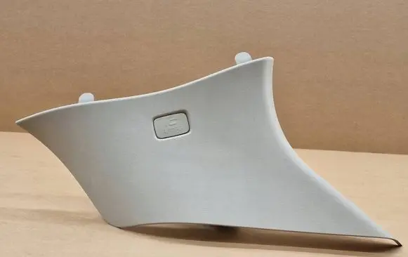 Volvo XC90 (D) pillar trim (bottom) 31363596