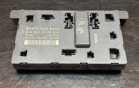 Mercedes-Benz Vito Viano W639 Comfort/convenience module 6398201726 00006170
