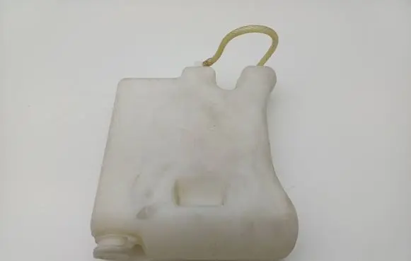 Mercedes-Benz E W210 Windshield washer fluid reservoir/tank 2108601160